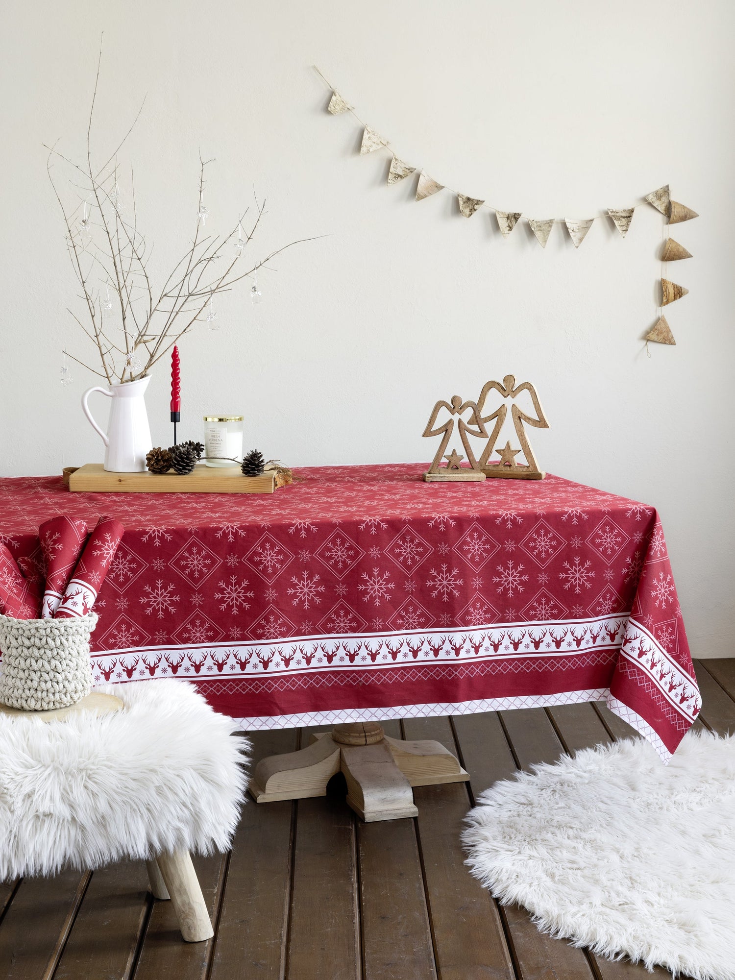 Τραπεζομάντηλο 150x150 - Christmas Day
