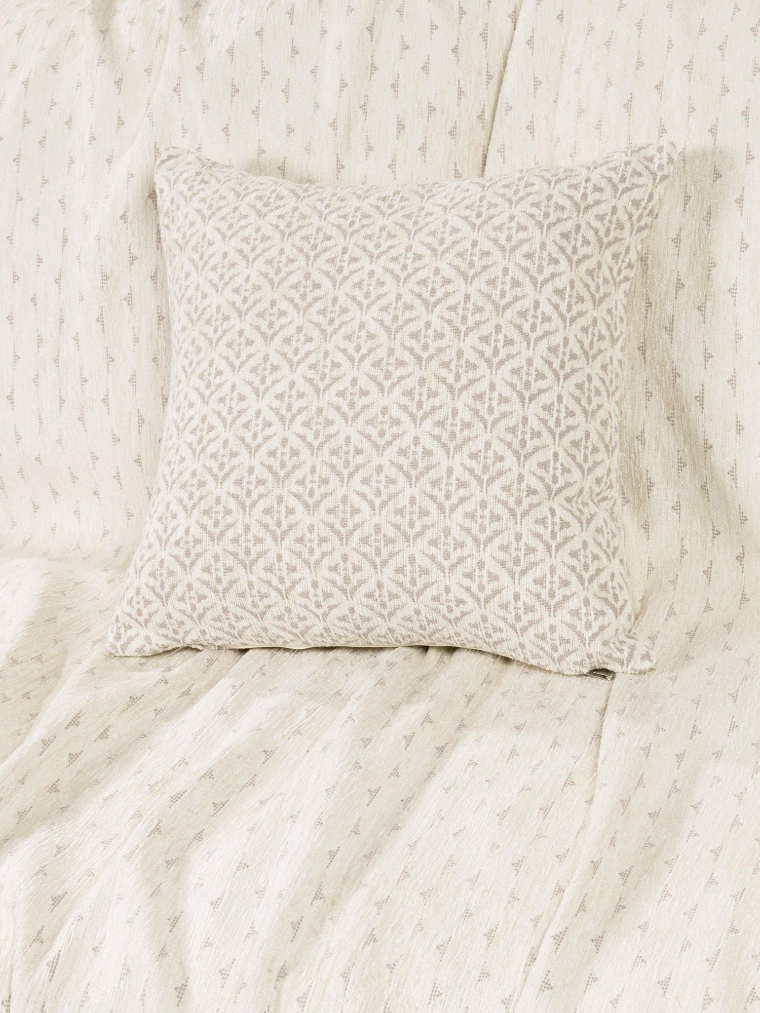 Ριχτάρι 180x180 - Roselle Ivory