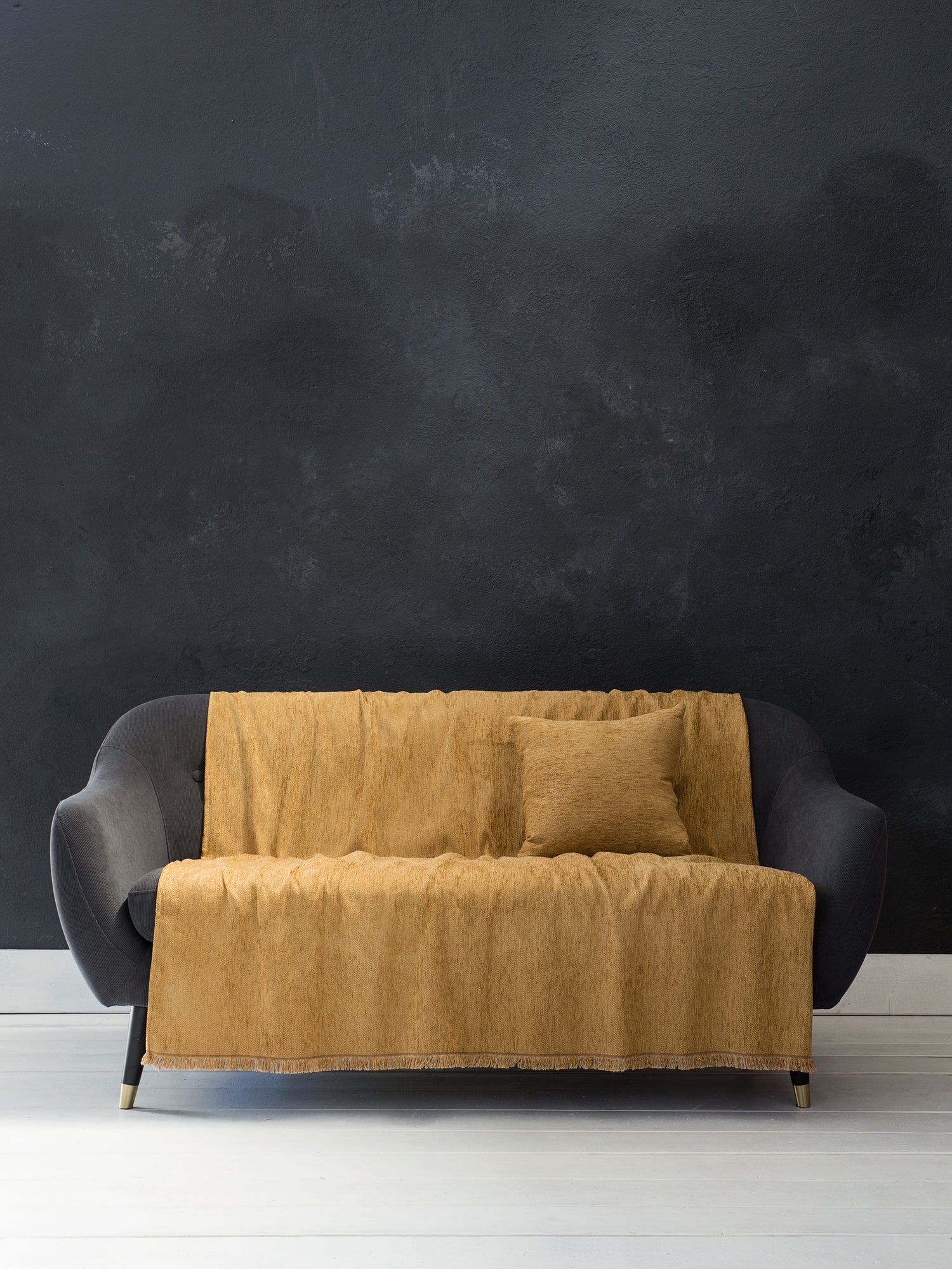 Ριχτάρι 180x300 - Velvety Gold