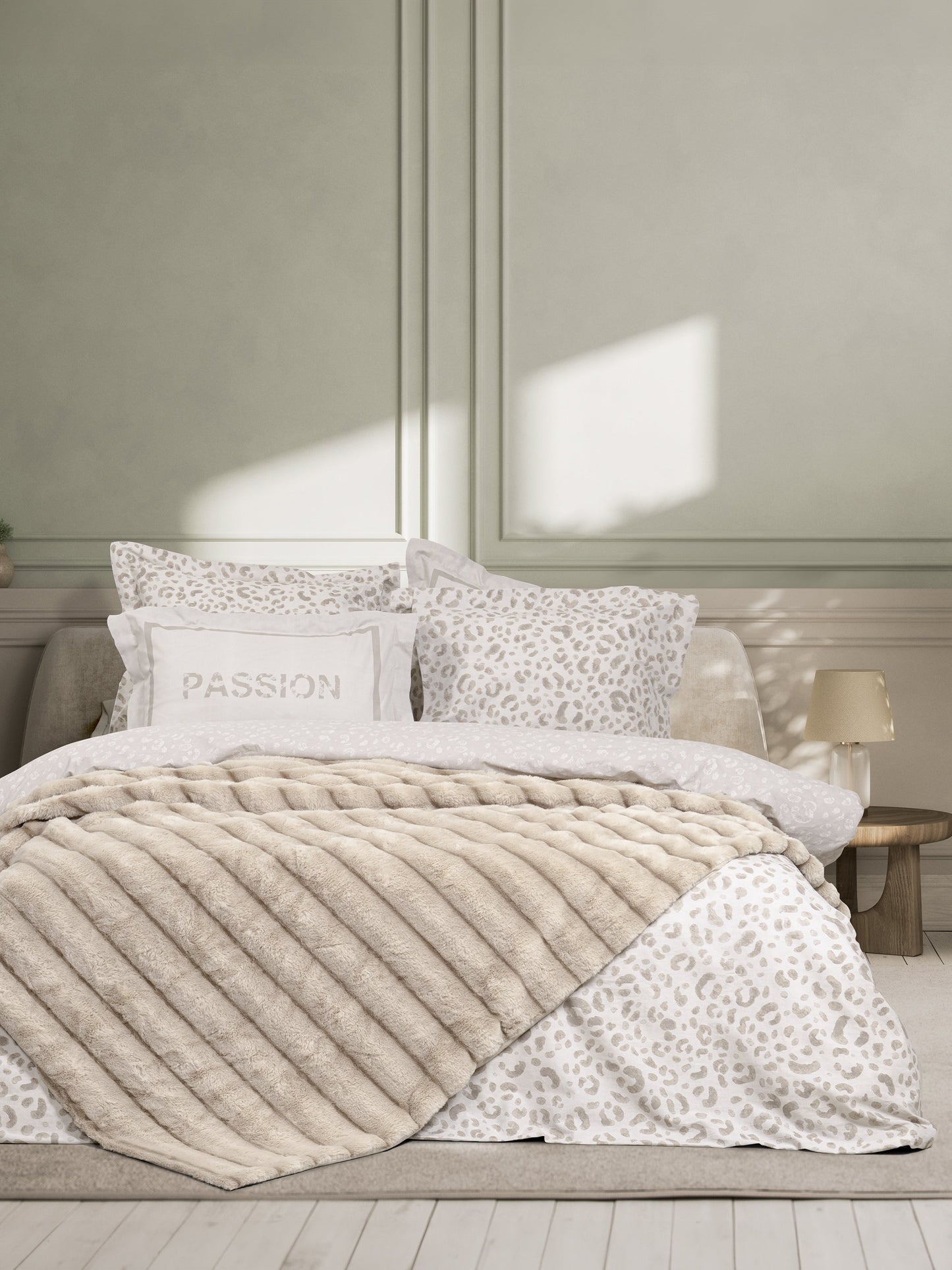 Κουβέρτα Υπέρδιπλη 220x240 - Carezza Ivory